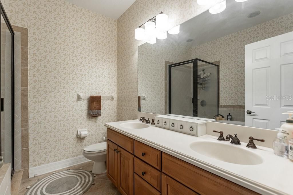 最近售出: $310,000 (3 贝兹, 2 浴室, 1933 平方英尺)