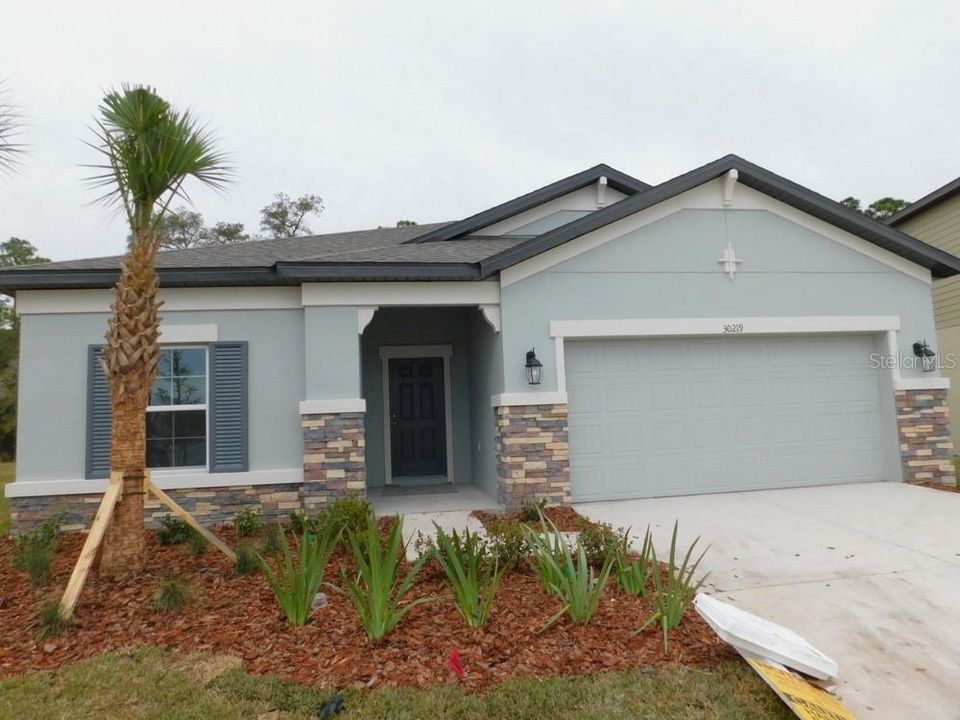Recently Sold: $332,760 (4 beds, 2 baths, 2214 Square Feet)