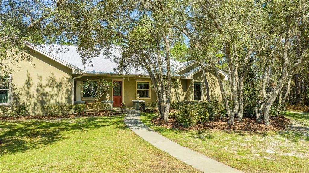 Recently Sold: $640,000 (3 beds, 2 baths, 1907 Square Feet)