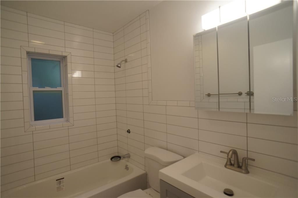 Недавно арендовано: $1,645 (2 спален, 1 ванн, 600 Квадратных фут)