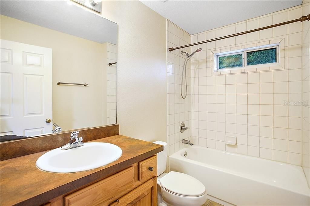 Недавно арендовано: $1,400 (3 спален, 2 ванн, 1200 Квадратных фут)