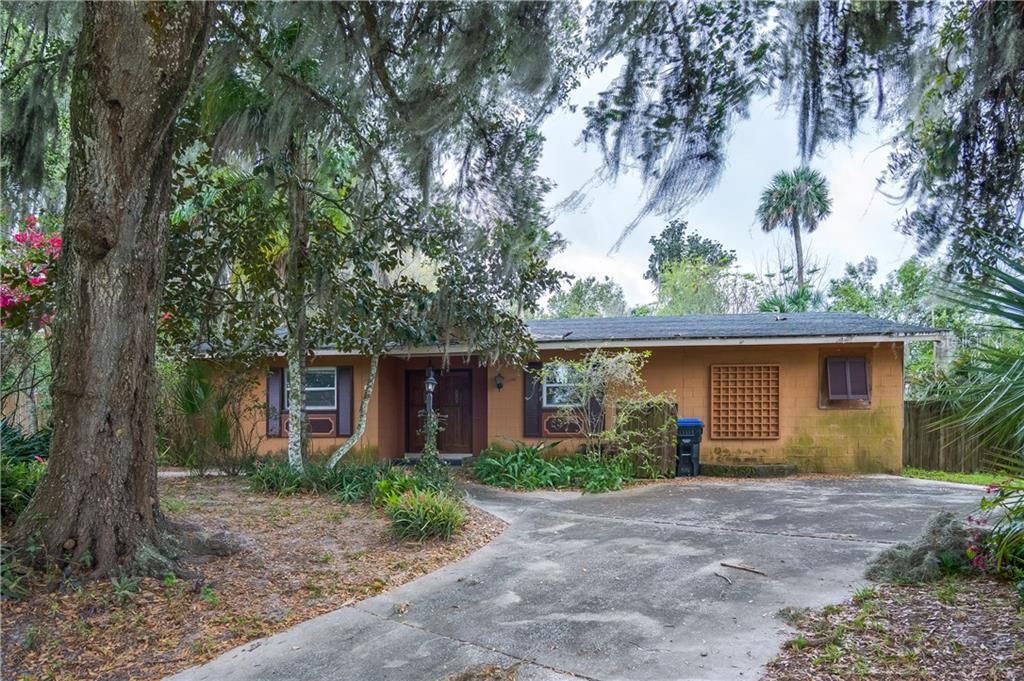 Recently Sold: $185,000 (3 beds, 2 baths, 2458 Square Feet)