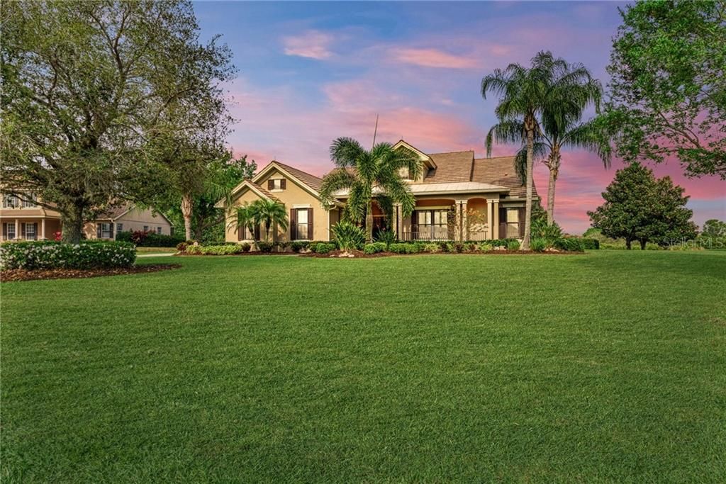 Recently Sold: $760,000 (4 beds, 3 baths, 3280 Square Feet)