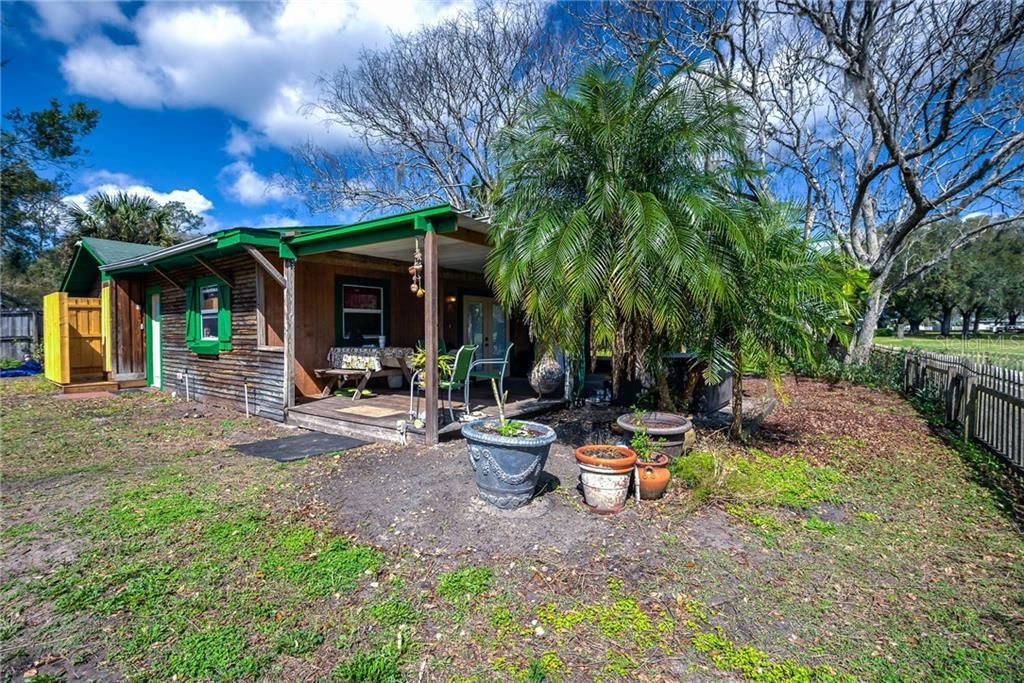 Recently Sold: $199,000 (3 beds, 1 baths, 1440 Square Feet)
