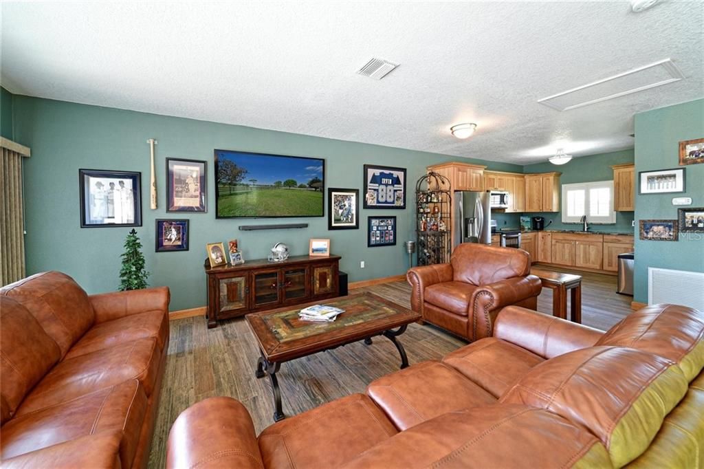 Great Space to watch the big-game - have family game night or what ever your personal needs have in mind!