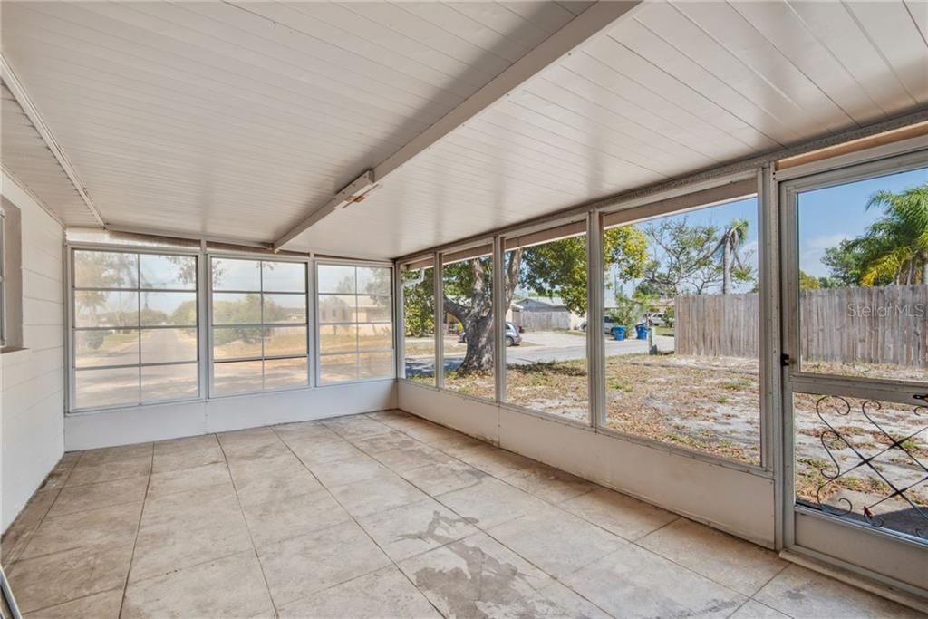 Recently Sold: $145,000 (3 beds, 2 baths, 1347 Square Feet)