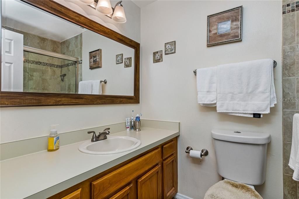 最近售出: $149,500 (2 贝兹, 2 浴室, 1036 平方英尺)