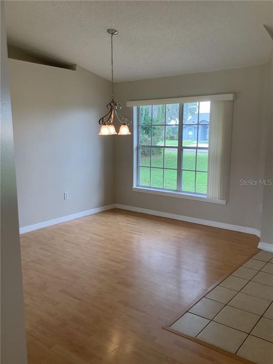 Recently Rented: $1,550 (3 beds, 2 baths, 1585 Square Feet)