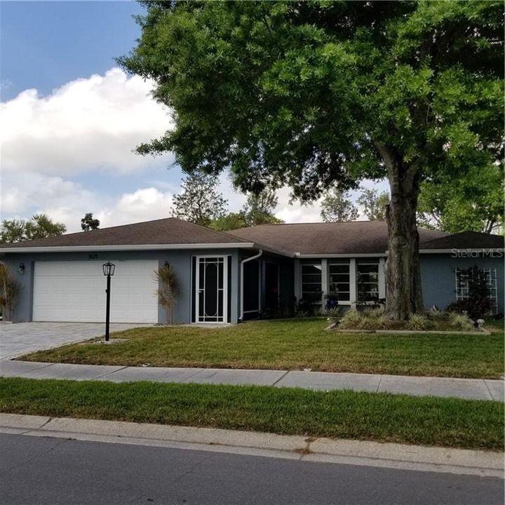 Vendido Recientemente: $349,900 (3 camas, 2 baños, 2270 Pies cuadrados)