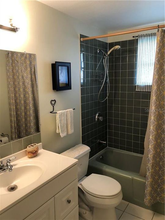 Full Bathroom