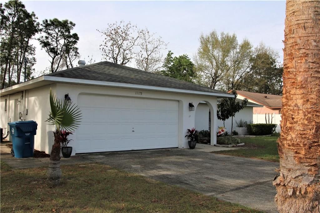 Recently Sold: $189,500 (2 beds, 2 baths, 1410 Square Feet)
