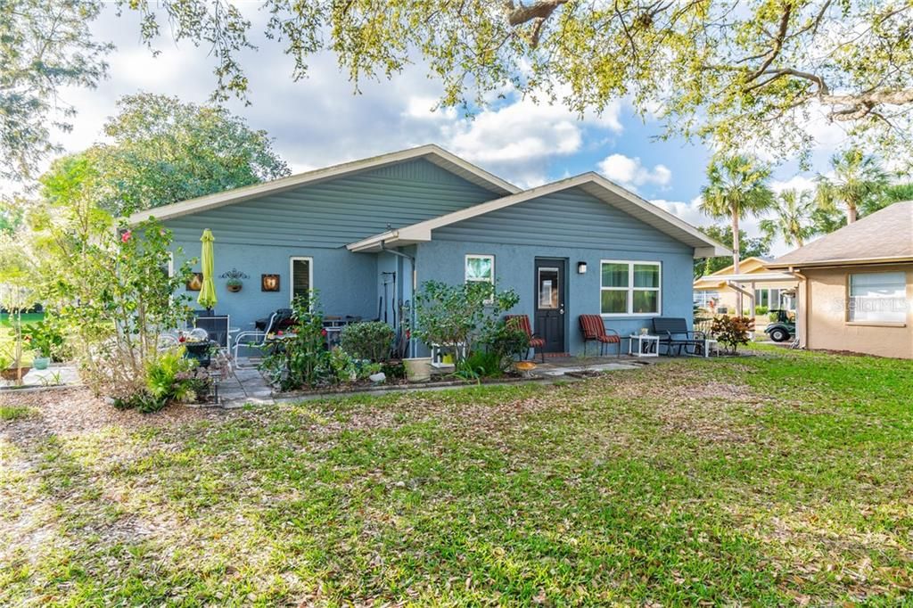 Recently Sold: $134,900 (2 beds, 2 baths, 1112 Square Feet)