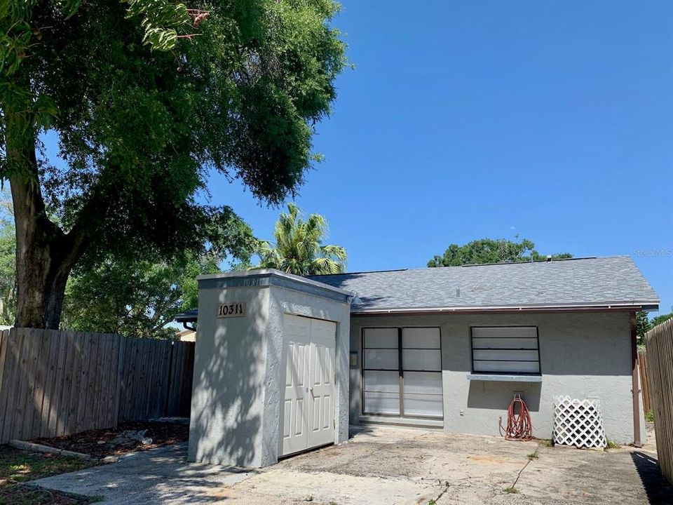 Recently Sold: $167,500 (2 beds, 1 baths, 891 Square Feet)