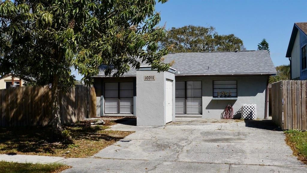 Recently Sold: $167,500 (2 beds, 1 baths, 891 Square Feet)
