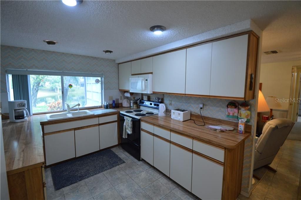 Recently Sold: $214,900 (3 beds, 2 baths, 1519 Square Feet)