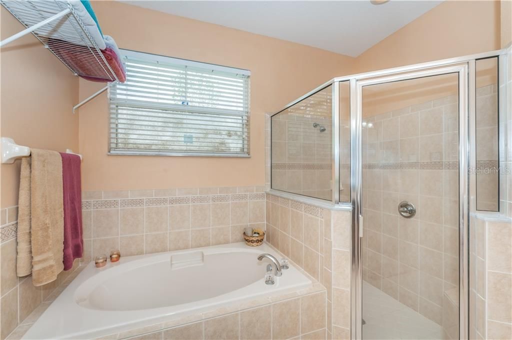 最近售出: $269,900 (3 贝兹, 2 浴室, 1702 平方英尺)