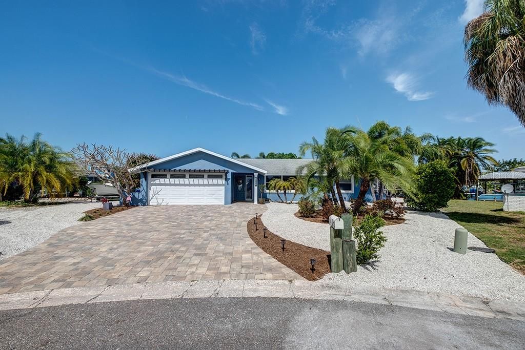 Recently Sold: $499,999 (3 beds, 2 baths, 1433 Square Feet)