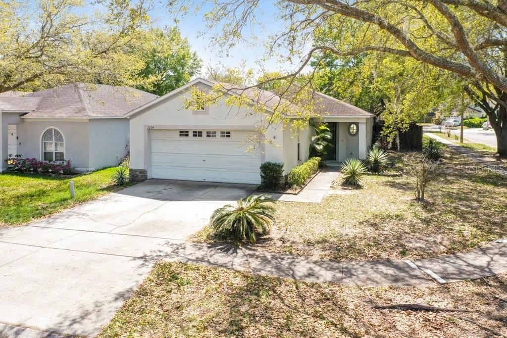 Recently Sold: $249,900 (3 beds, 2 baths, 1300 Square Feet)