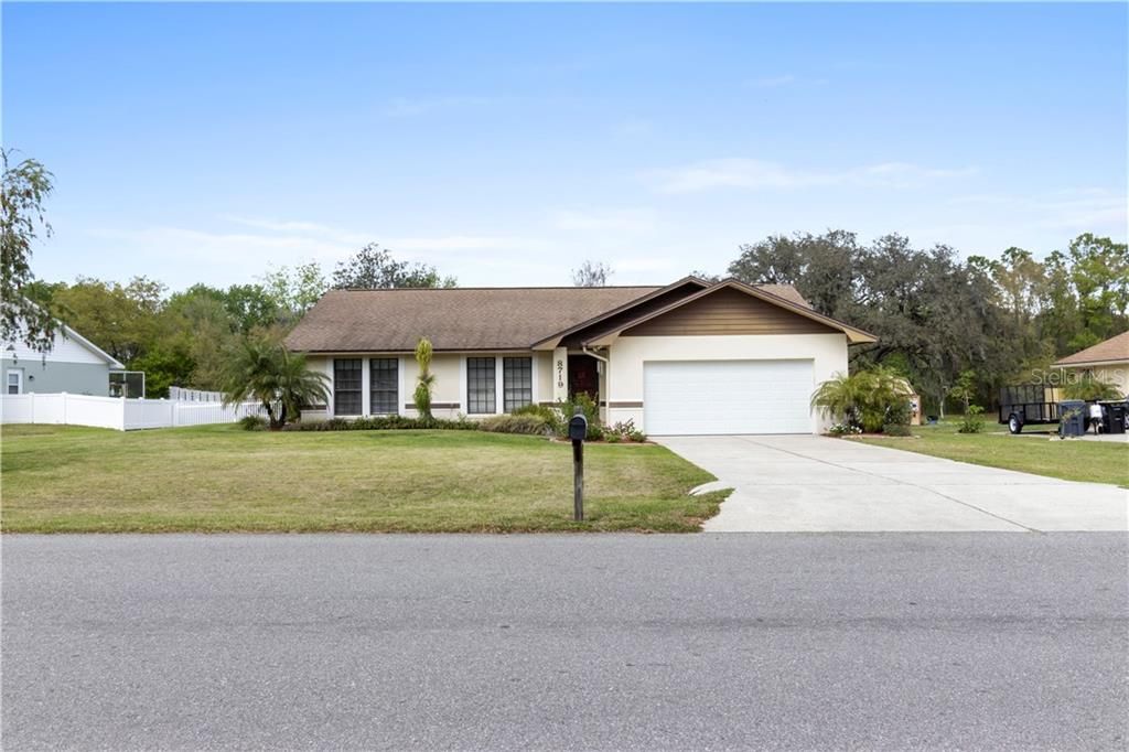 Recently Sold: $275,000 (3 beds, 2 baths, 1663 Square Feet)