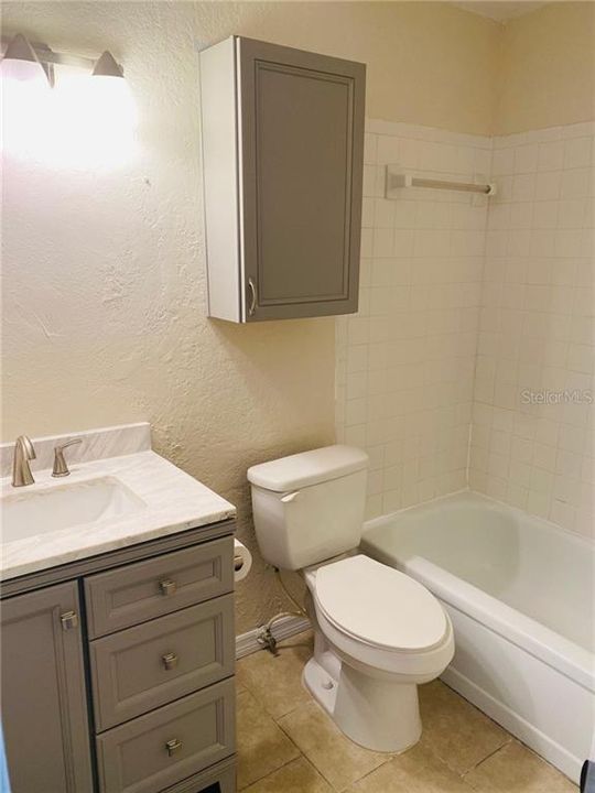 Недавно арендовано: $1,150 (2 спален, 1 ванн, 960 Квадратных фут)