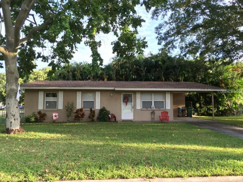 Recently Sold: $190,000 (3 beds, 1 baths, 1039 Square Feet)