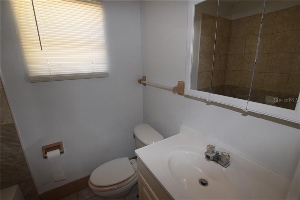 最近租的: $800 (3 贝兹, 2 浴室, 754 平方英尺)