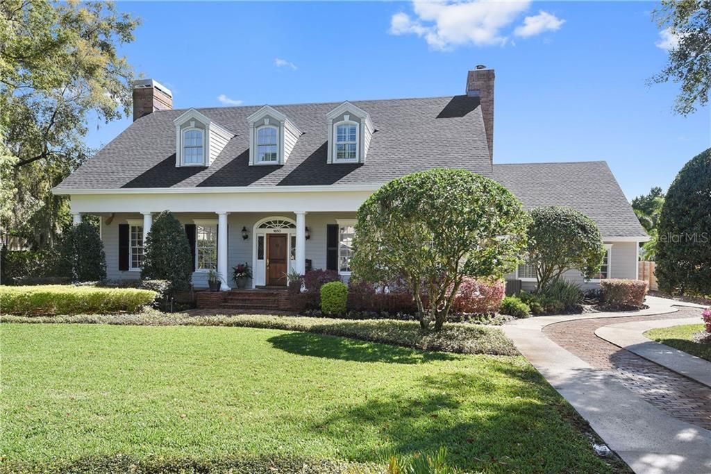 Recently Sold: $1,600,000 (5 beds, 4 baths, 4122 Square Feet)