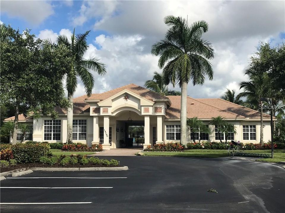 Recently Sold: $611,000 (5 beds, 2 baths, 2549 Square Feet)