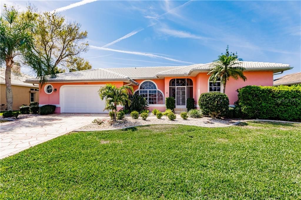 Recently Sold: $398,000 (3 beds, 2 baths, 2259 Square Feet)