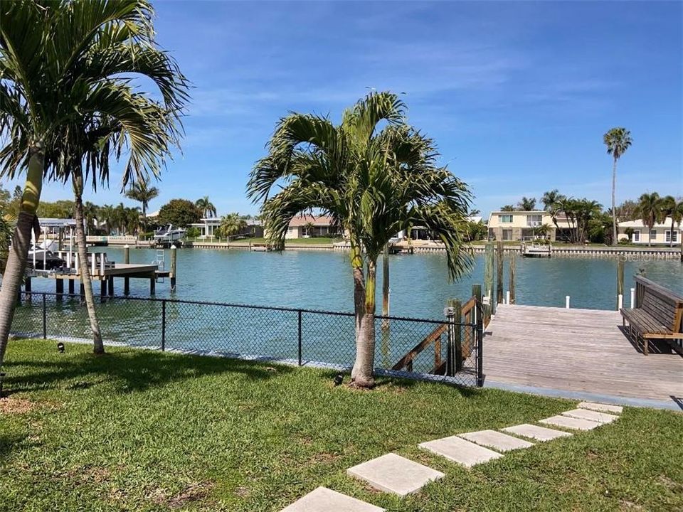 Recently Sold: $750,000 (3 beds, 2 baths, 2440 Square Feet)