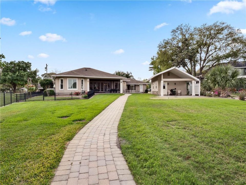 Recently Sold: $1,150,000 (5 beds, 3 baths, 3320 Square Feet)