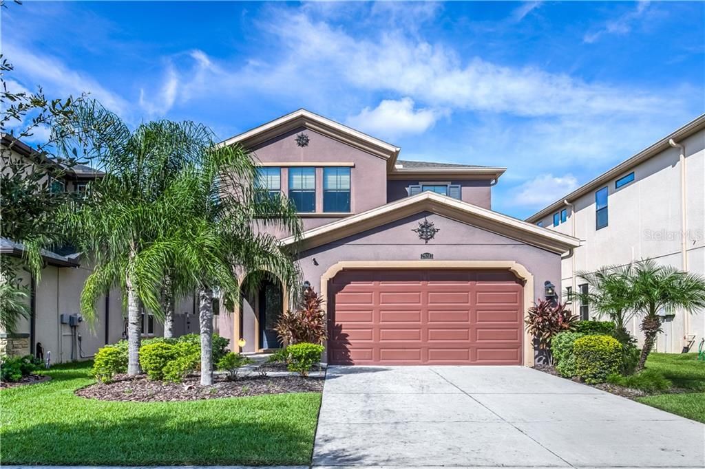 Recently Sold: $400,000 (4 beds, 2 baths, 2402 Square Feet)