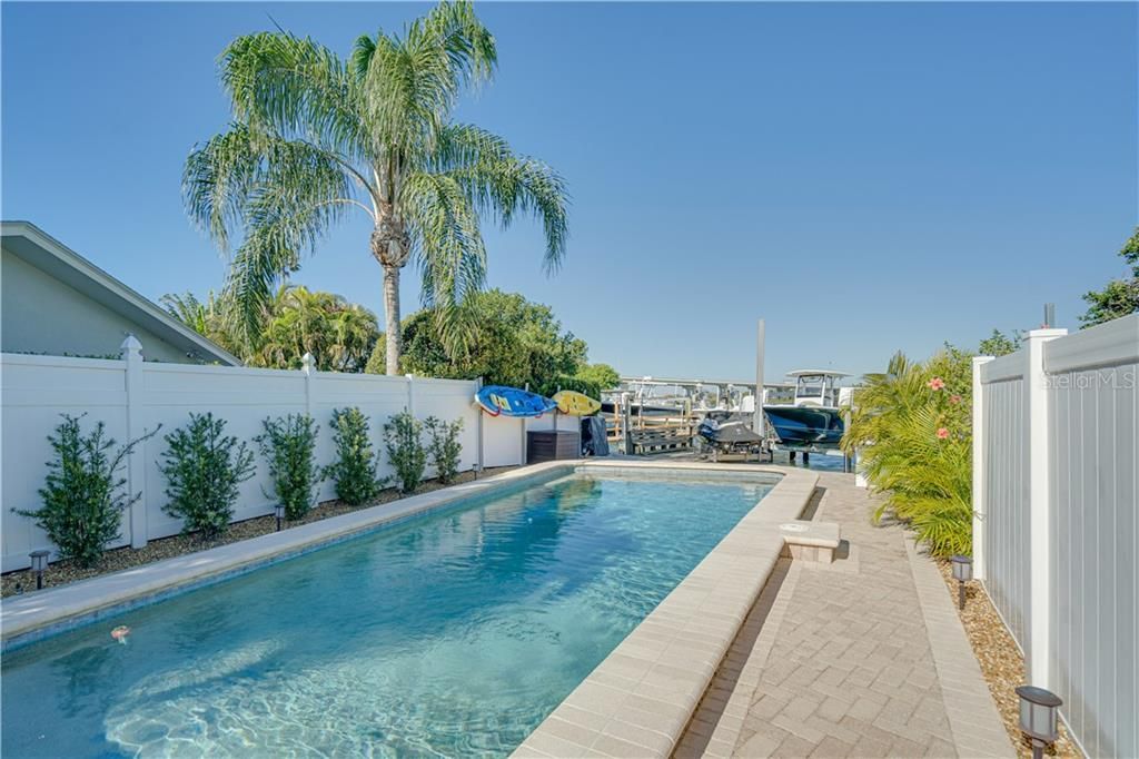 Recently Sold: $1,250,000 (3 beds, 4 baths, 2576 Square Feet)