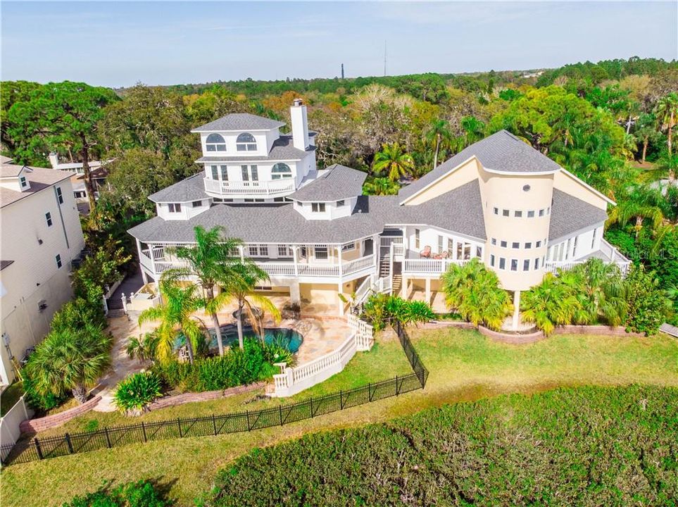 Recently Sold: $1,999,000 (9 beds, 8 baths, 7274 Square Feet)