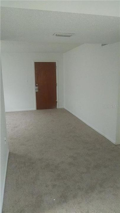 Recently Rented: $750 (2 beds, 1 baths, 790 Square Feet)