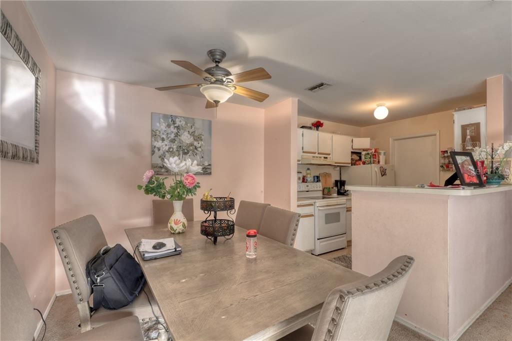 Recently Sold: $139,900 (3 beds, 2 baths, 985 Square Feet)