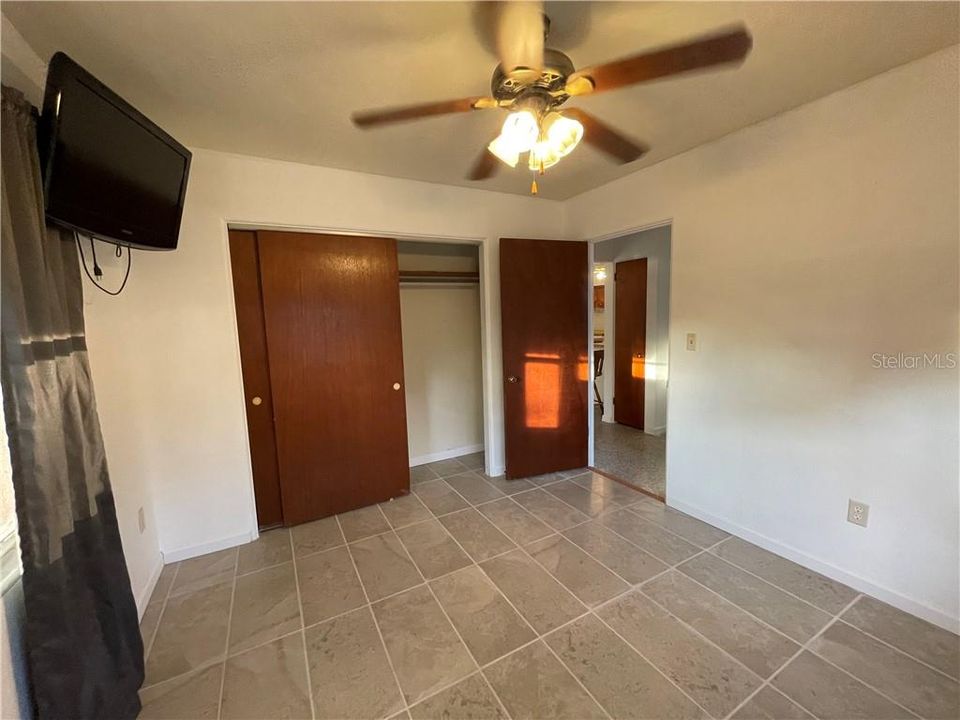 Vendido Recientemente: $159,900 (2 camas, 1 baños, 986 Pies cuadrados)