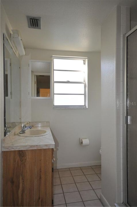 Недавно арендовано: $1,200 (2 спален, 2 ванн, 1327 Квадратных фут)