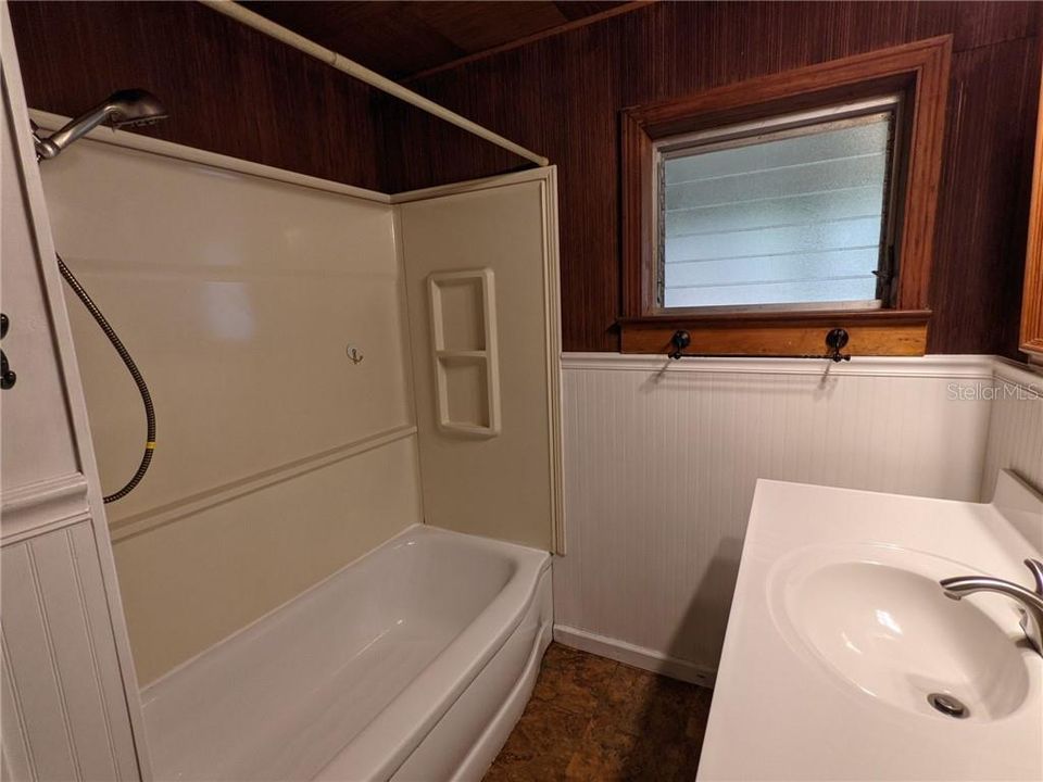 Недавно арендовано: $1,350 (2 спален, 1 ванн, 912 Квадратных фут)