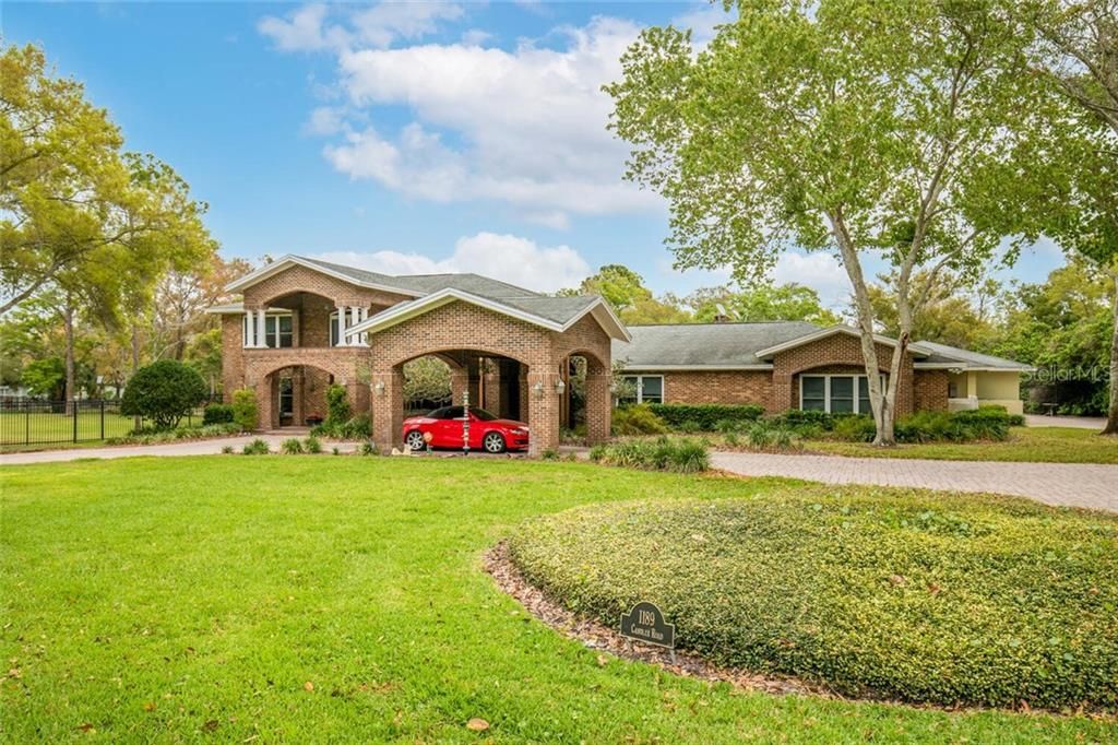 Recently Sold: $1,699,000 (6 beds, 4 baths, 6951 Square Feet)