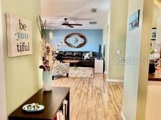 Recently Sold: $285,000 (3 beds, 2 baths, 1462 Square Feet)