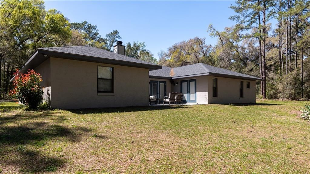 Recently Sold: $320,000 (4 beds, 2 baths, 1930 Square Feet)