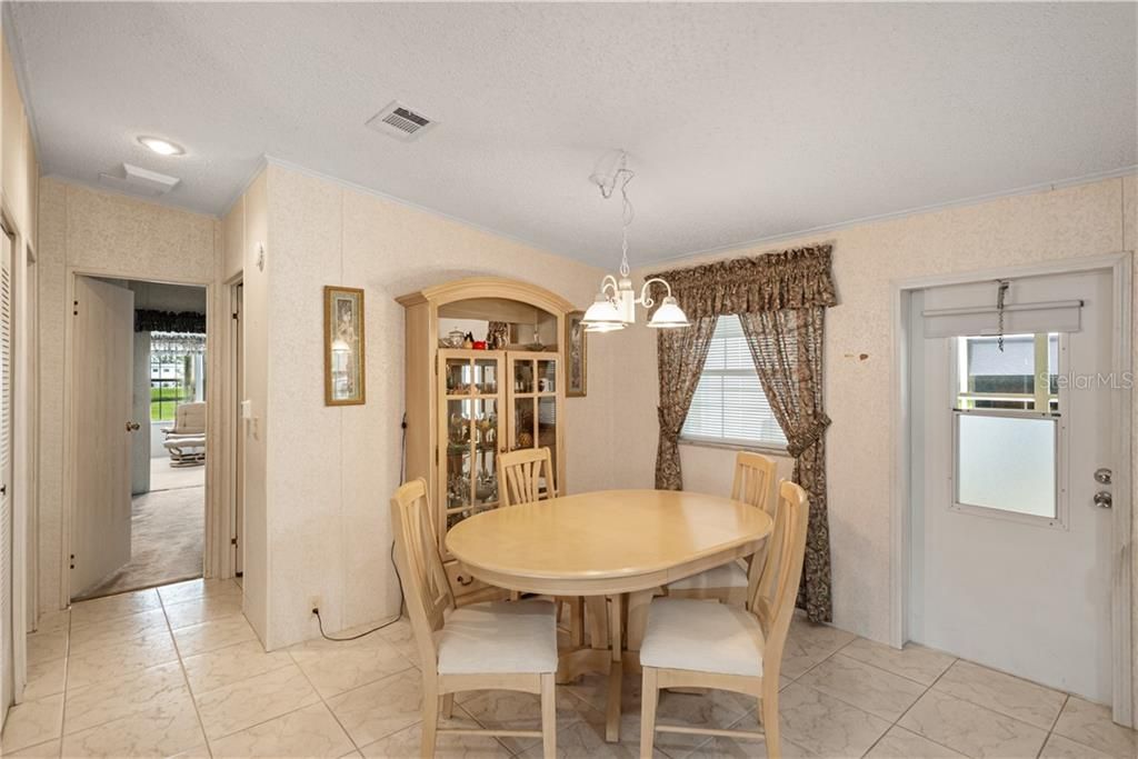 Recently Sold: $190,000 (2 beds, 2 baths, 1248 Square Feet)