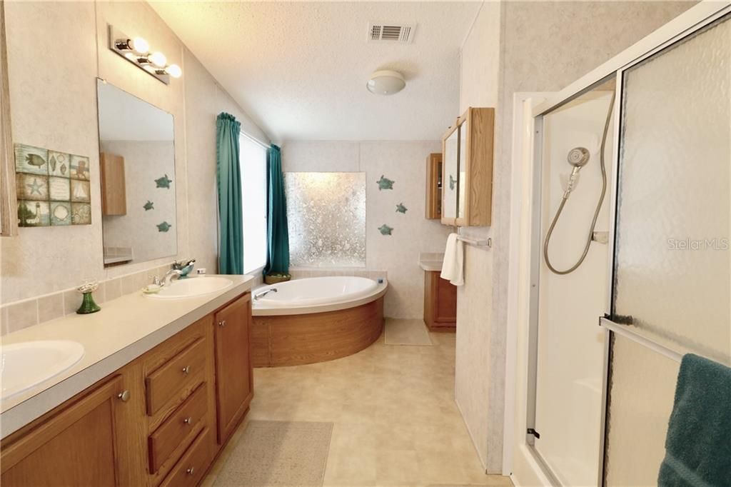 最近售出: $164,900 (3 贝兹, 2 浴室, 1404 平方英尺)