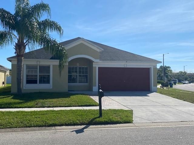 Recently Sold: $257,000 (3 beds, 2 baths, 1465 Square Feet)