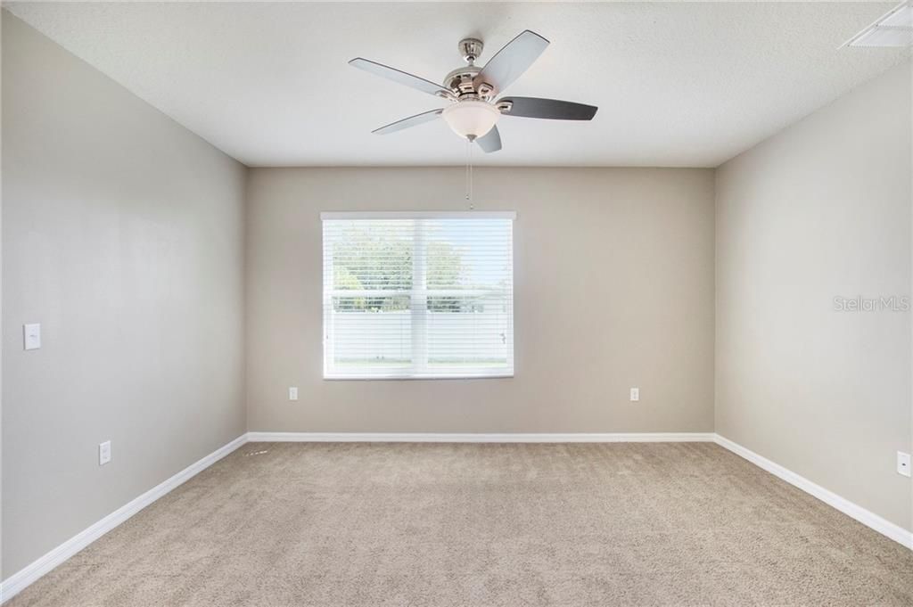 Recently Sold: $285,000 (4 beds, 2 baths, 1828 Square Feet)