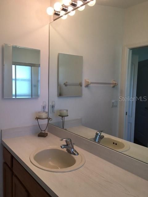Recently Sold: $199,000 (2 beds, 2 baths, 1480 Square Feet)