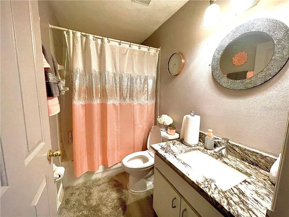 最近售出: $265,000 (3 贝兹, 2 浴室, 1790 平方英尺)