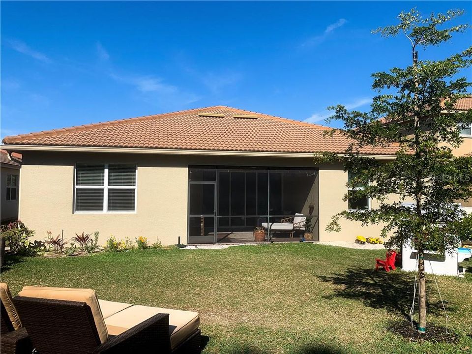 Recently Sold: $429,000 (4 beds, 3 baths, 2271 Square Feet)