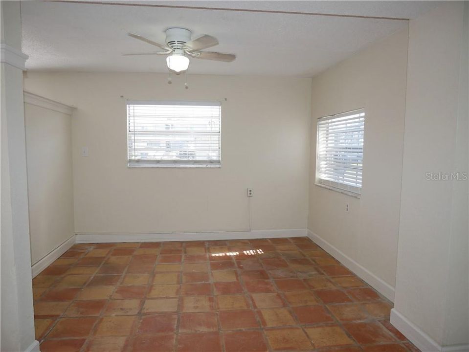 Recently Rented: $1,100 (1 beds, 1 baths, 495 Square Feet)